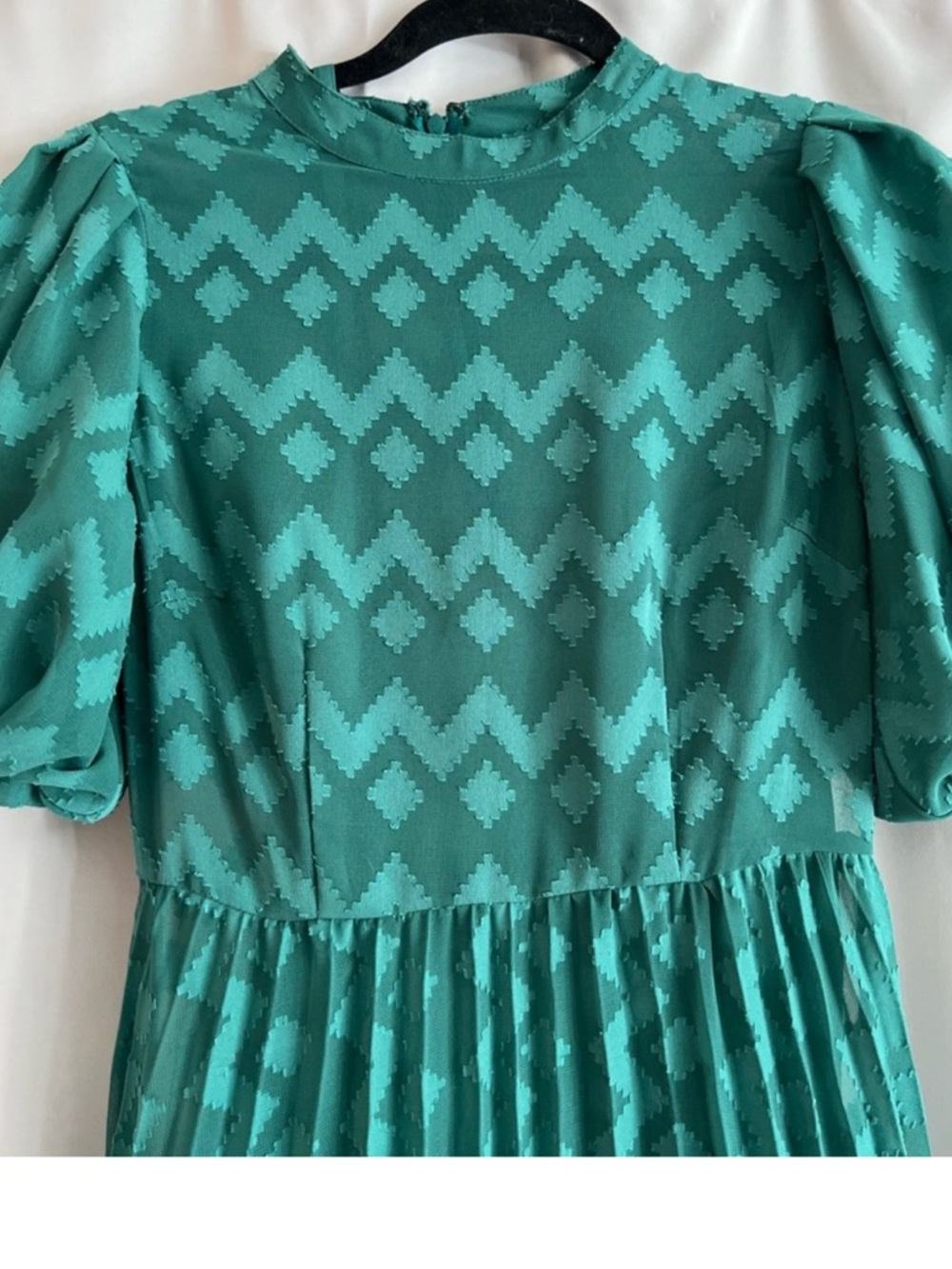 Size 10  ASOS DESIGN high neck pleated chevron dobby midi dress - Picture 5 of 13